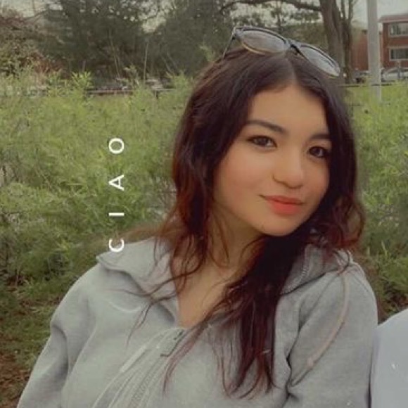 Meet your Posher, Sophia - Picture 1 of 1